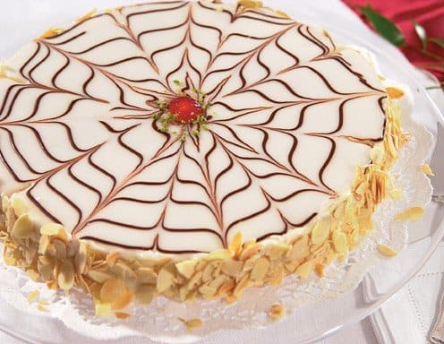 Hungarian cake: delicious esterhazyrte recipe