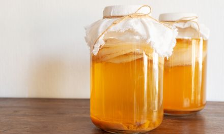 Is there alcohol in Kombucha tea? Do you have a caffeine?