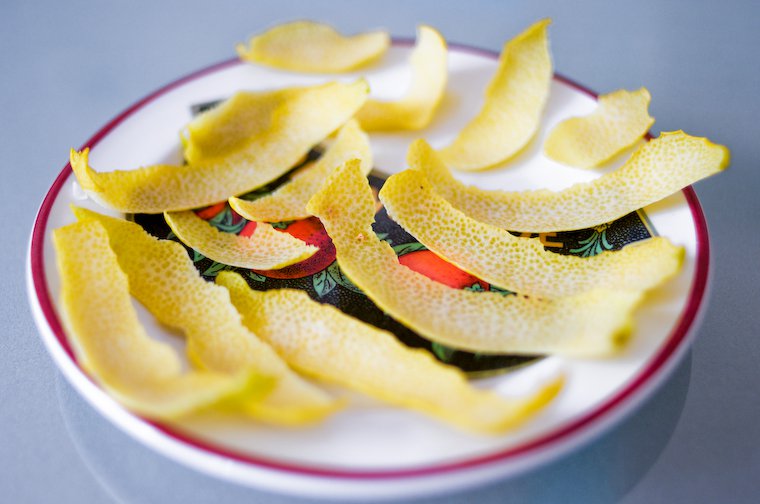 How to evaluate lemon peel?