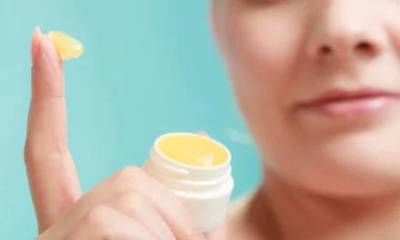 How to use Lanolin cream? Is it applied to the face?