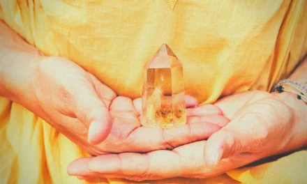 What are Sakral Chakra Stones?