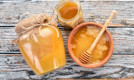 What is raw honey? How long should raw honey be eaten?