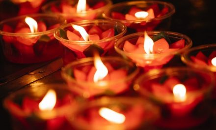 How to make a candle ritual?