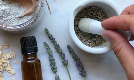 Mask Recipe for Sensitive Skin: With Benton Clay